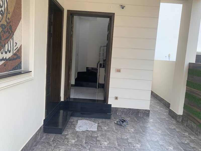 5 MARLA BLOCK "H" MOST REASONABLE PRICED HOUSE IN DHA RAHBAR IS AVAILABLE FOR SALE 40