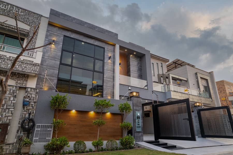 MODERN STYLE LAVISH NEWLY BUILD 10 MARLA HOUSE IN BLOCK "1C" IS AVAILABLE FOR SALE 3