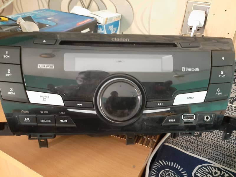 Clarion for Toyota GLI audio system for sell 3