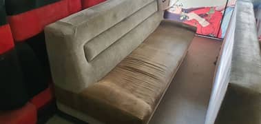 6 sofas