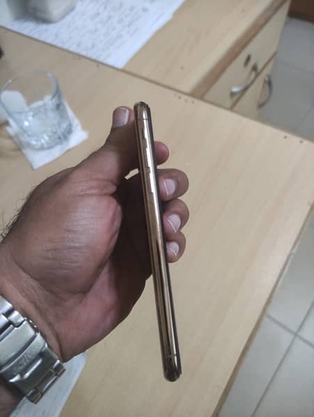 iPhone XS for sell 8