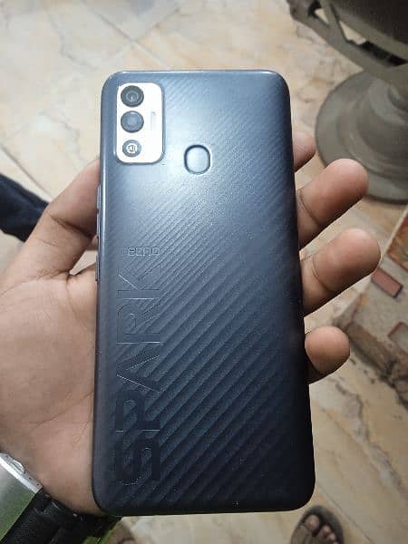 Tecno spark 7 pta approved 4/64 all oky urgent sell need money 6