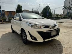 Toyota Yaris 1.5 Ativ X CVT