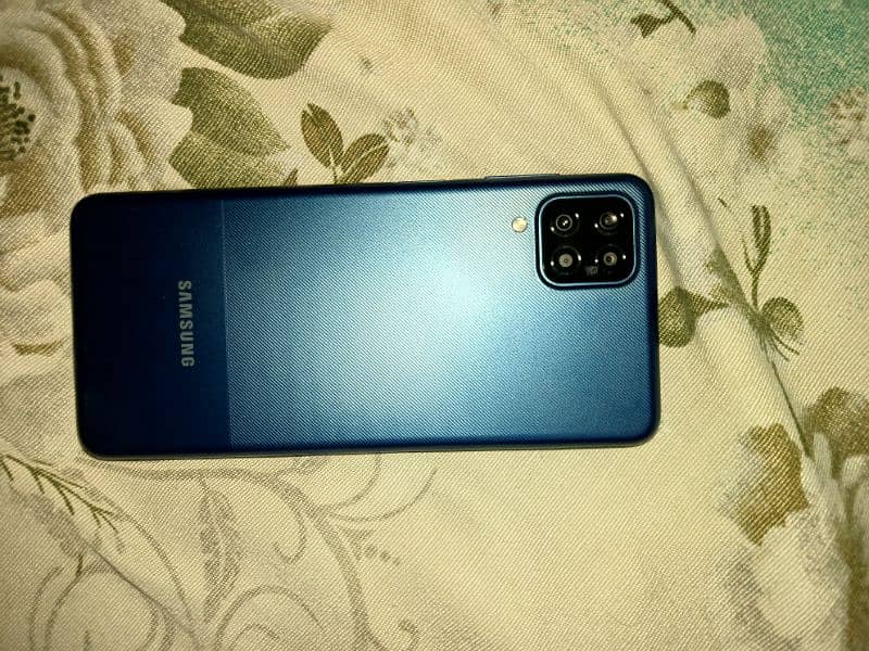 Samsung A12 4 128 3