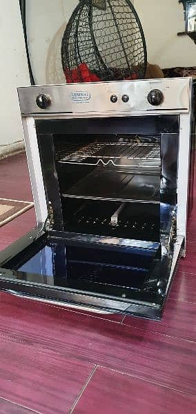 General Gas Oven (brand new) 4