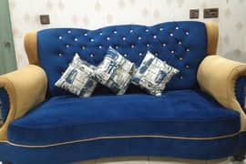 Beautiful New Sofa. 4 Months Use only 0