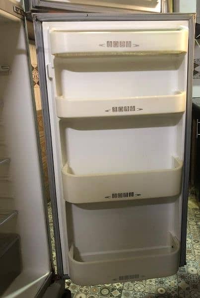 Dawlance refrigerator {full size} 5