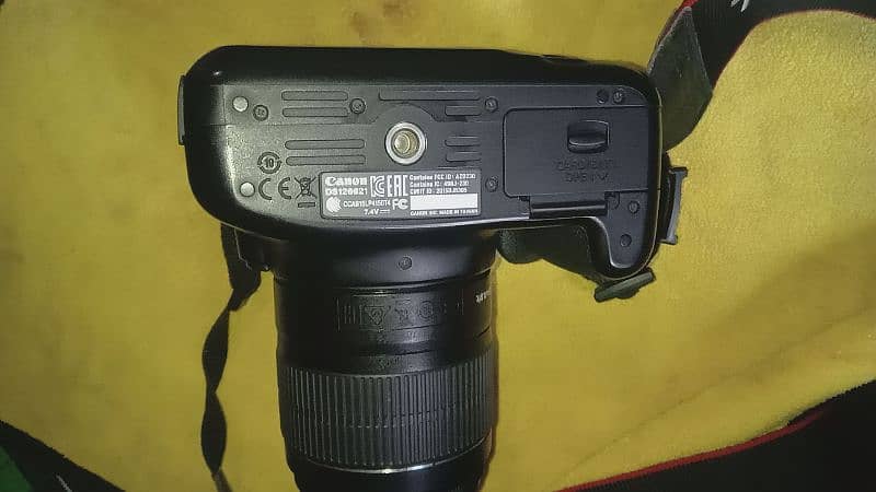 canon 1300d used dslr for sale battery charger kit lens bag 8