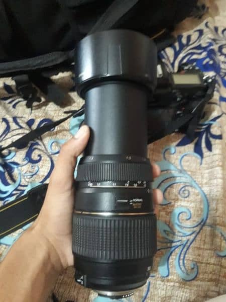 Nikon D7000 with 18-55 and 70-300mm lens 4