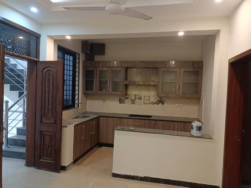 10 Marla Upper Portion Available For Rent Sector H-13 Islamabad 8