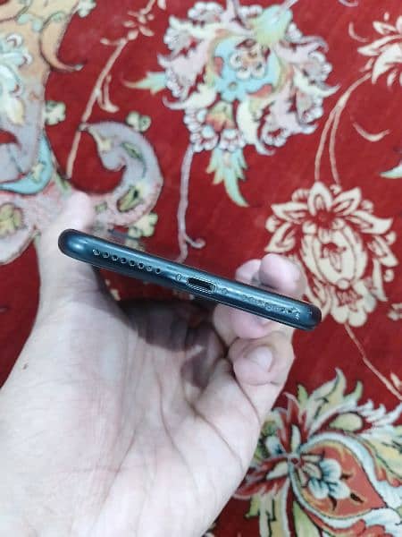 I phone 7 plus bypass 256gb 10 by 9 condition health 71 3