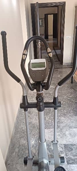 Elliptical Exercise Machine 16