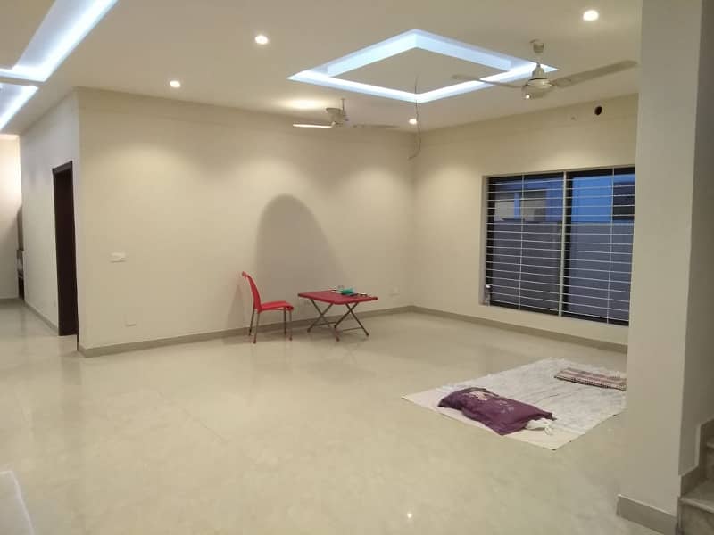 Kanal House Rent In DHA Phase 3 X 2
