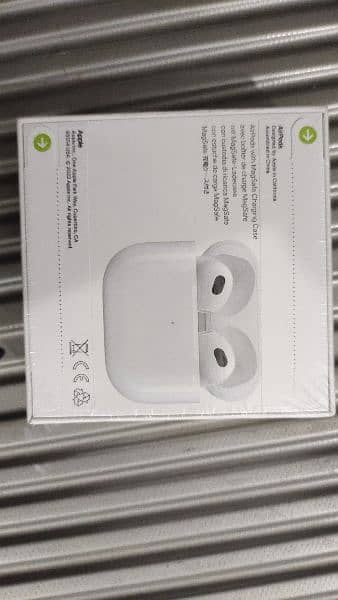 Apple Airpods 3rd generation 1