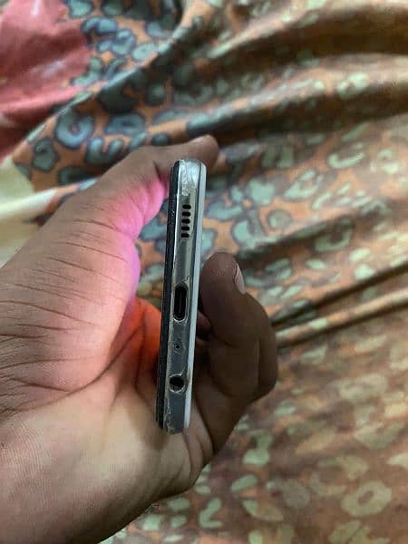 Samsung A32 for Sell Available in Karachi 4