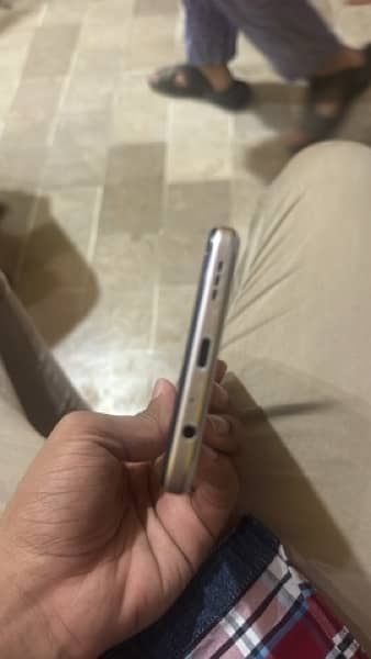 tecno camon 18t with box charger back pr panni chargi hui 5