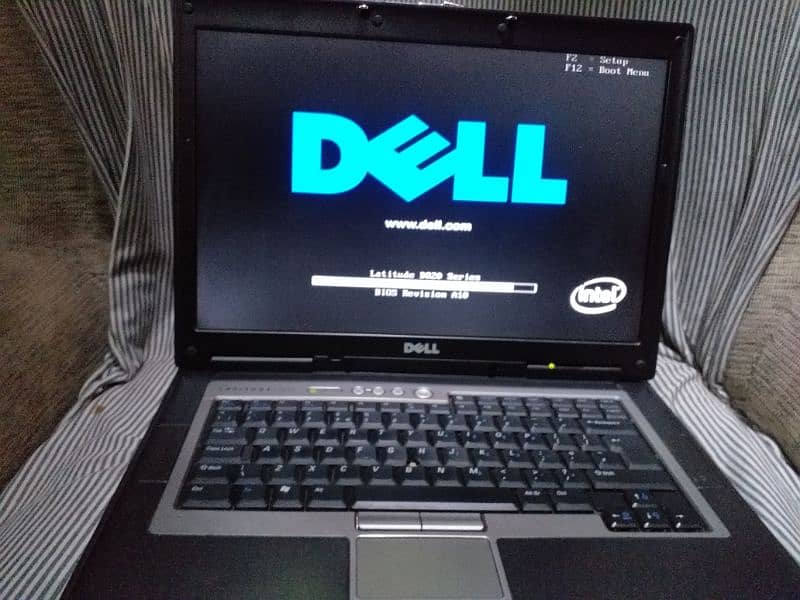 dell laptop good condition 3