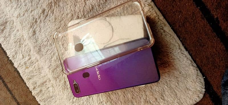 Oppo F9 Pro Pta Official Approved ( Ram 4/64 ) Condition 10/10. 7