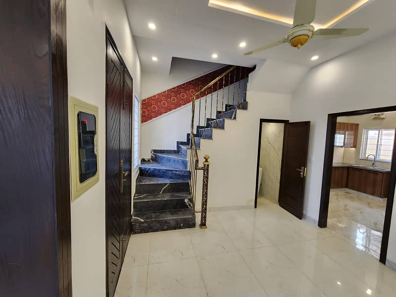 5 Marla Residential House For Sale In Block E Etihad Town Phase 1 Raiwind Road Thokar Niaz Baig 7