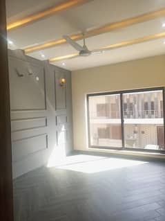 5 Marla Brand New Lower Portion For Rent In Park View City Lahore. 0
