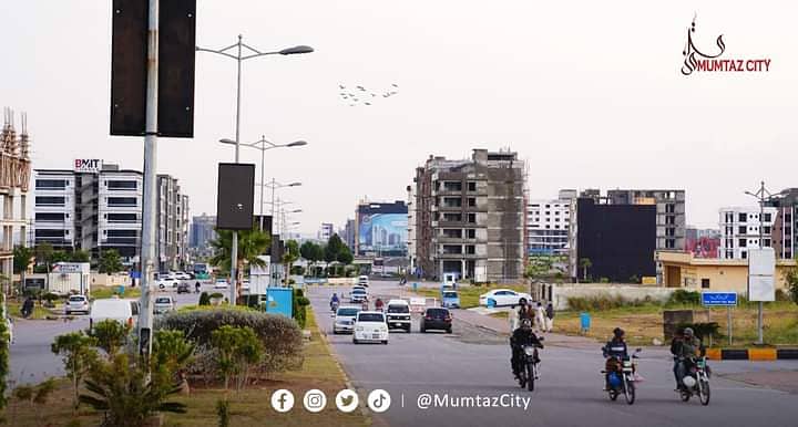 30*70 Prime Location Plot Available For Sale in Mumtaz City Islamabad 3