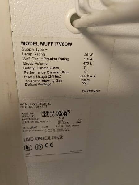 I am selling freezer out off contry usa model kelvinator good new 8