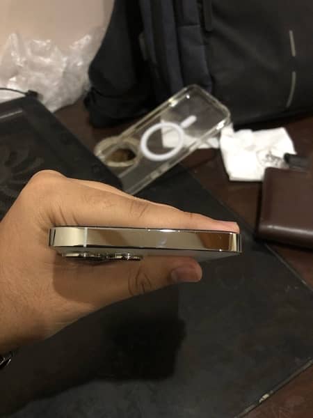 iphone 13 pro max jv non pta with box 3