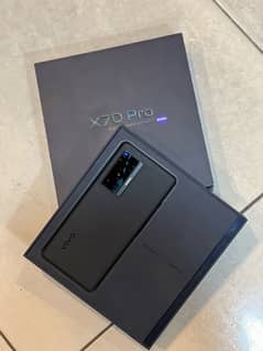 Vivo X70 Pro 0