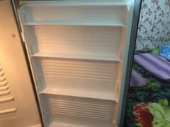 Refrigerator 0