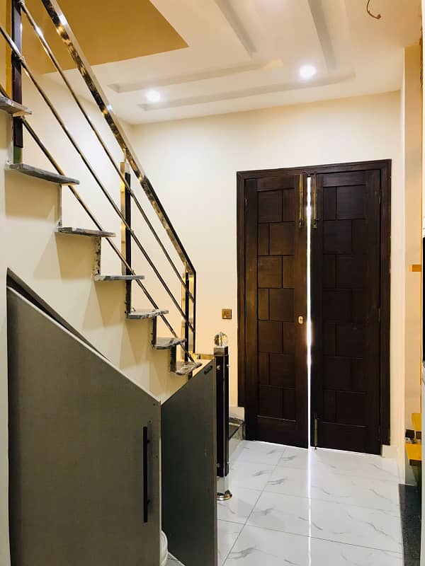 10 Marla Brand New House For Sale In UET 2