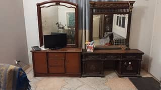 DRESSING TABLE WOOD