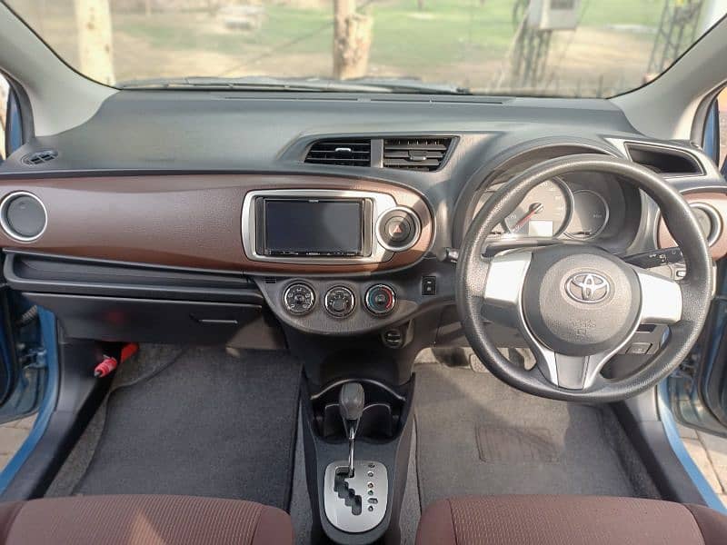 Toyota Vitz 2012 import 2015 registration 10