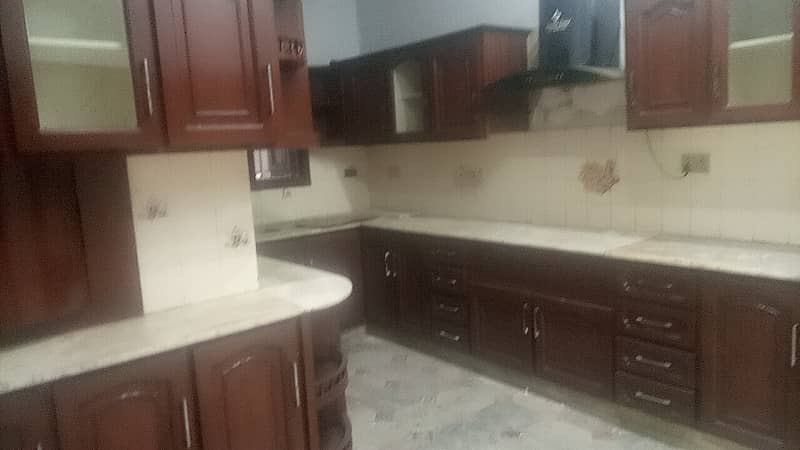 1 kanal beautiful house available for rent 6