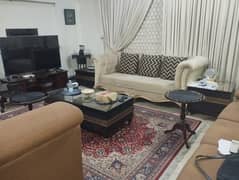 3 Bed 1 kanal Upper Portion Available For Rent