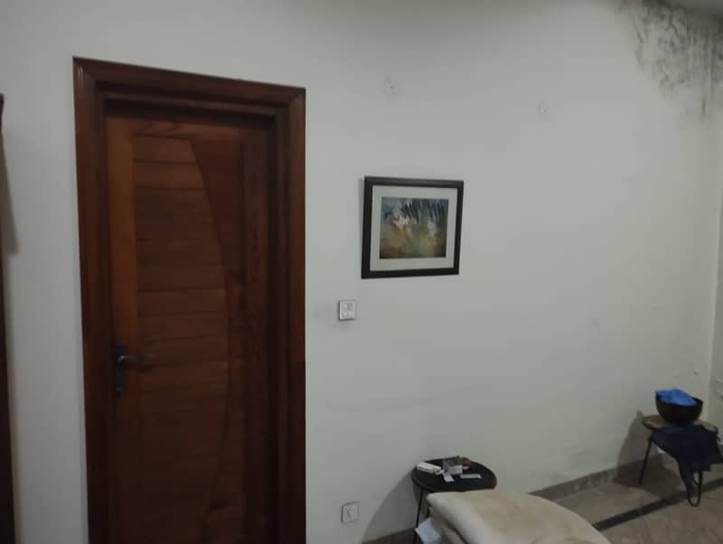3 Bed 1 kanal Upper Portion Available For Rent 7