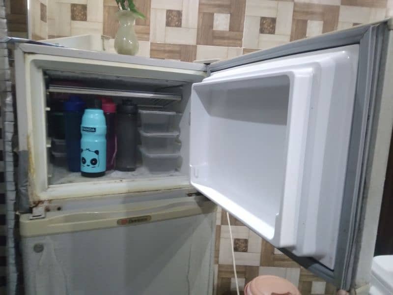 Downlance Refrigerator 3