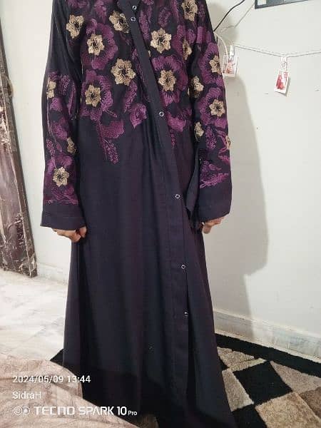 abayas in good condition for both 1000 2