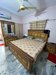 Bedset in Good Condition without metress