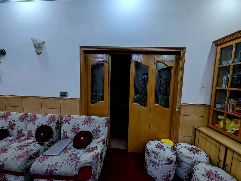 5.5 Marla Furnished House For Sale In R Block Model Town Extension 4