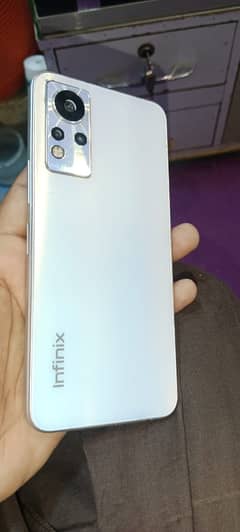 infnix note 11 . . .  6/128 daba mobile no charger