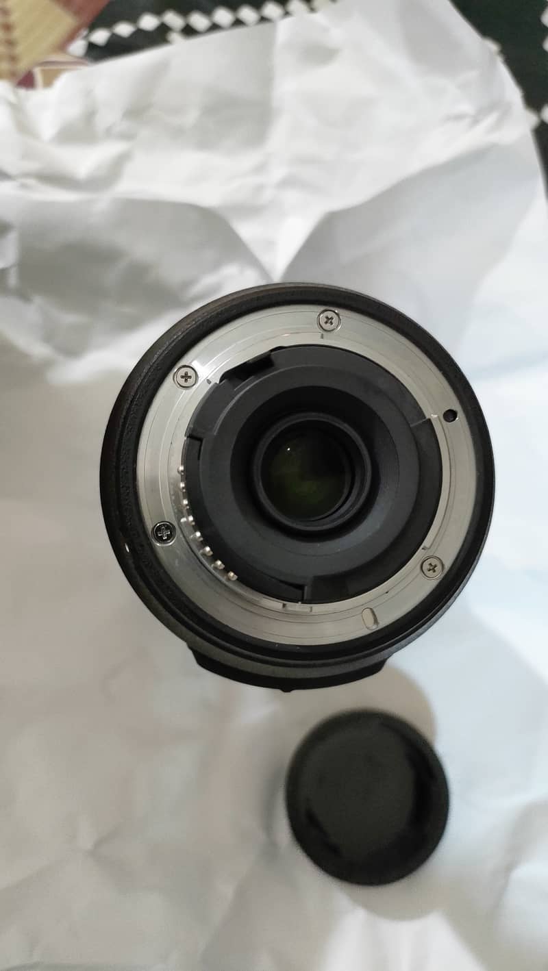 Nikon DX 55-300mm VR lens 1