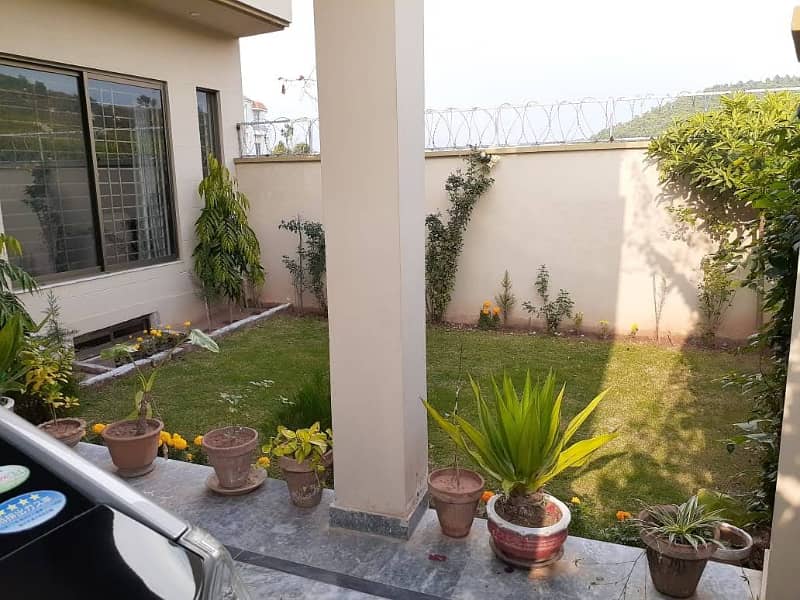 Bani Gala 25 Marla House Available For Sale On Hill View Top 37