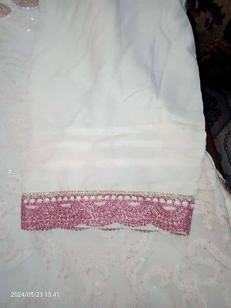 white sequence full embroidery wedding dress 4