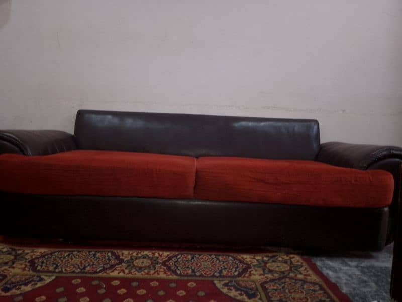 Very Amazing price of Sofa set 2