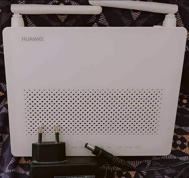 HUAWEI Fiber Optic Router 1