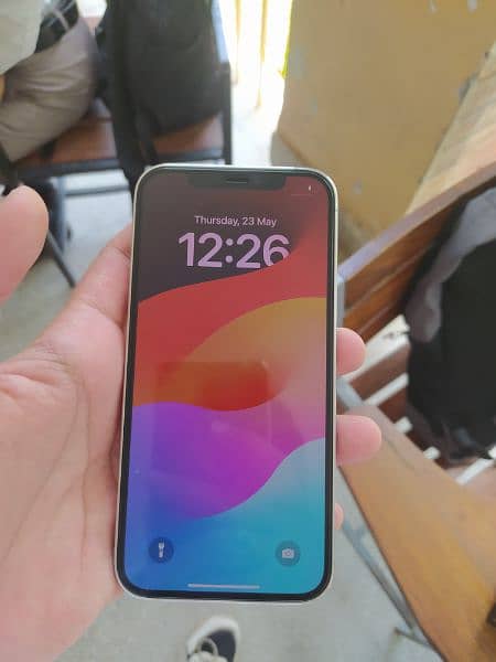 I phone 12 pro 7