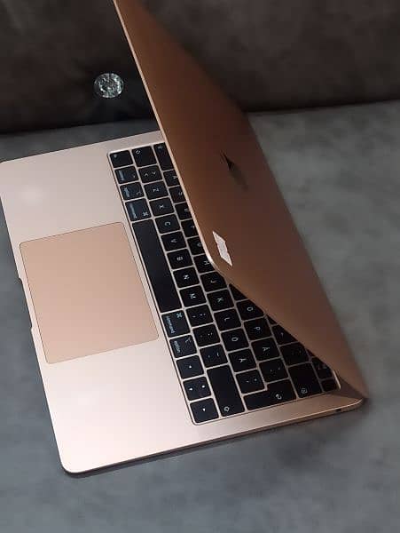 MacBook air 2018 | 8GB & 256 GB 0