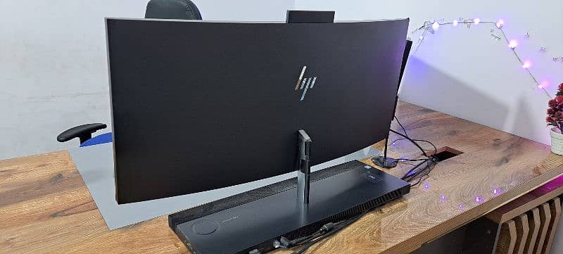 All in one Hp Computer with i7 7 gen ,  32 GB Ram and 34 inch 4k LED 1