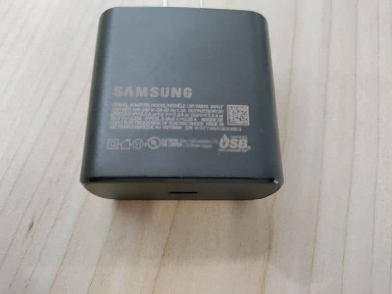 Samsung S22 ultra charger 45w 100% original Box pulled 2