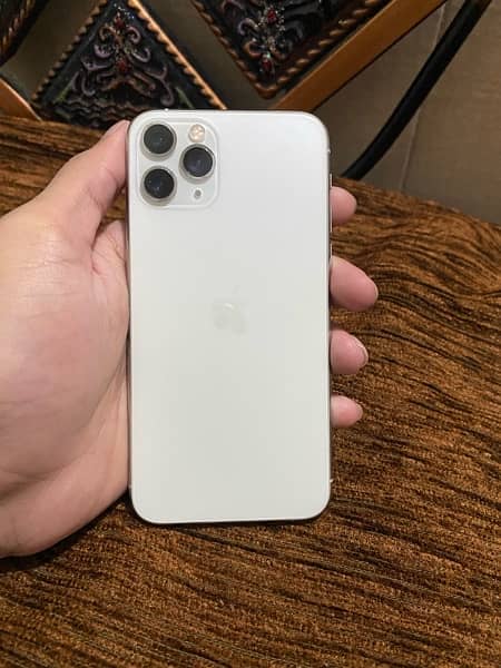 I phone 11 pro 256gb pta approved 2